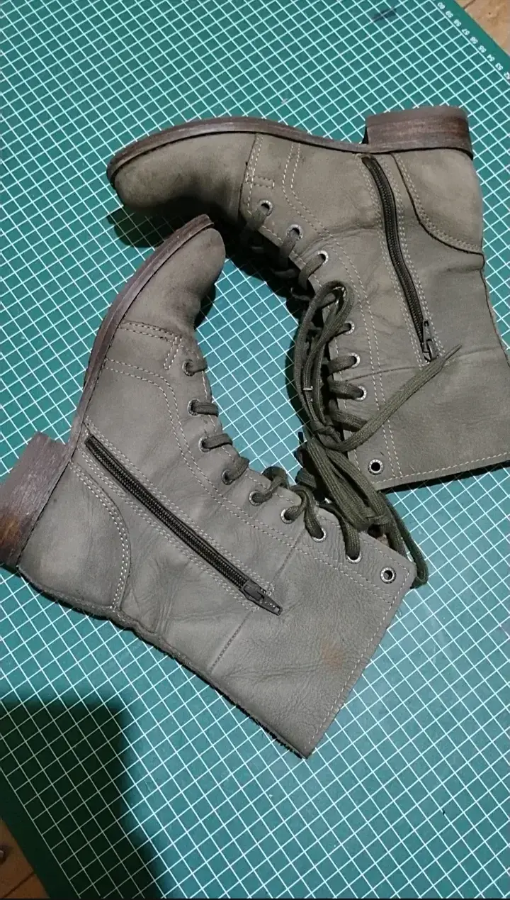 Botas de cuero CAT con cordones - 3