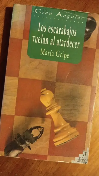 Libro 'Los escarabajos vuelan al atardecer' de María Gripe - miniatura 1