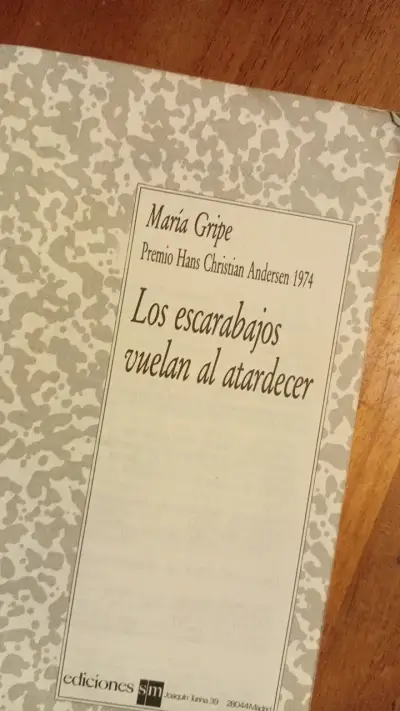 Libro 'Los escarabajos vuelan al atardecer' de María Gripe - miniatura 3