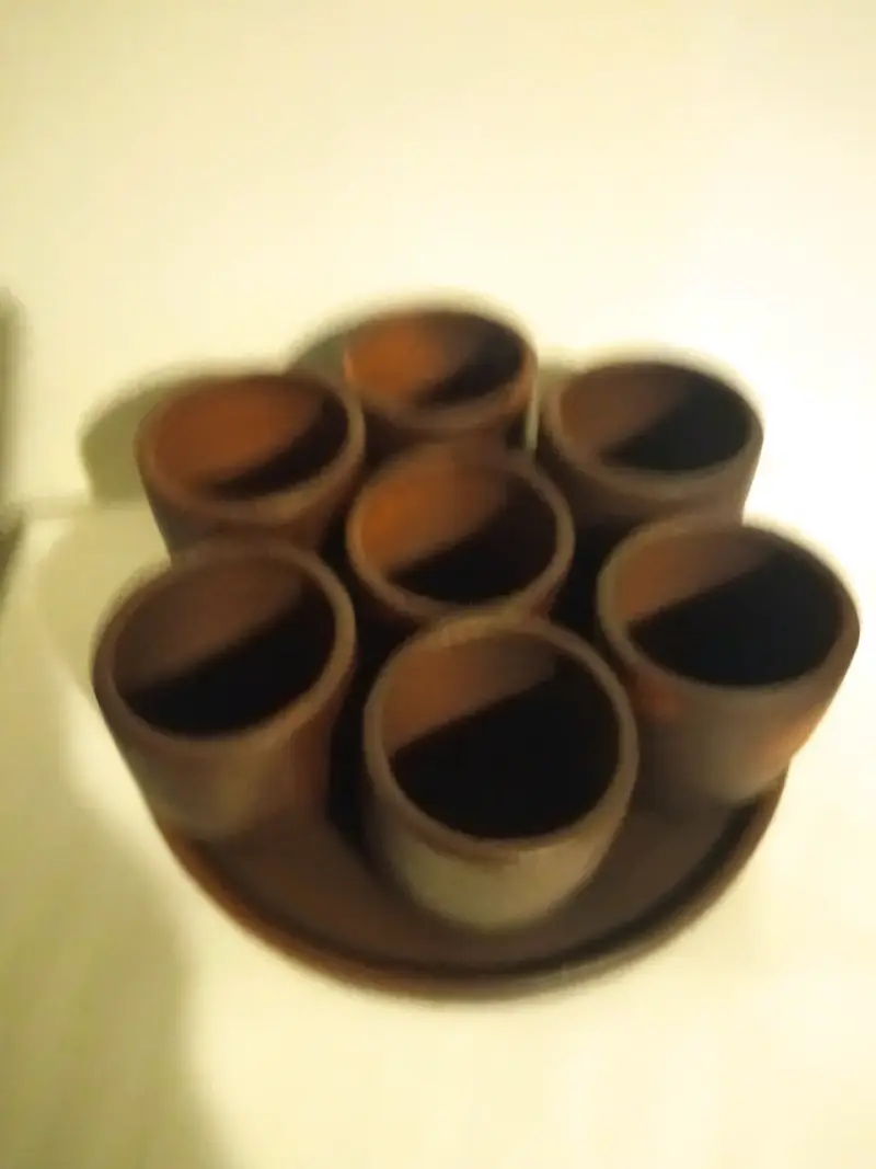 Juego de Vasos de Barro con Bandeja - 2