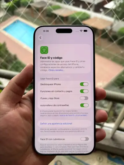 iPhone 16 Pro Max 256GB en excelente estado - miniatura 6