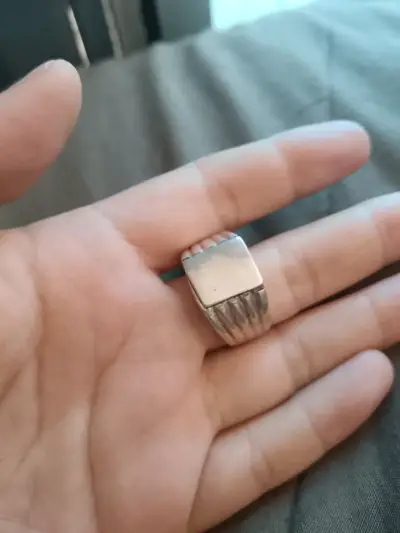 Anillo de plata diseño moderno para hombre - miniatura 2