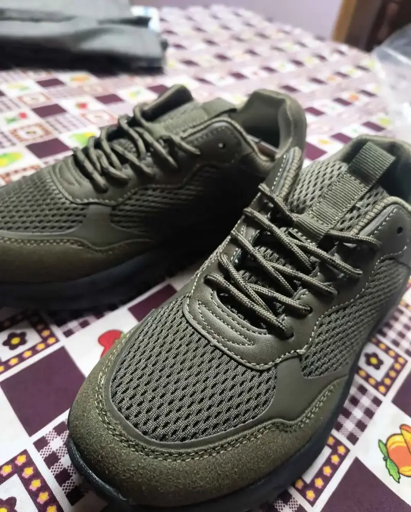 Zapatillas deportivas verde oliva para hombre - 1