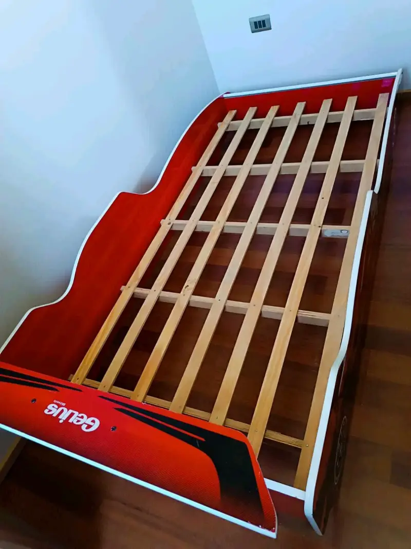 Cama infantil temática auto de carreras roja - 2