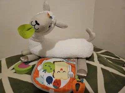 Juguete de Peluche Llama Fisher-Price con Actividades - miniatura 2