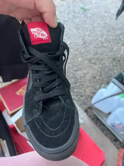 Zapatillas negras Vans de gamuza - miniatura 2