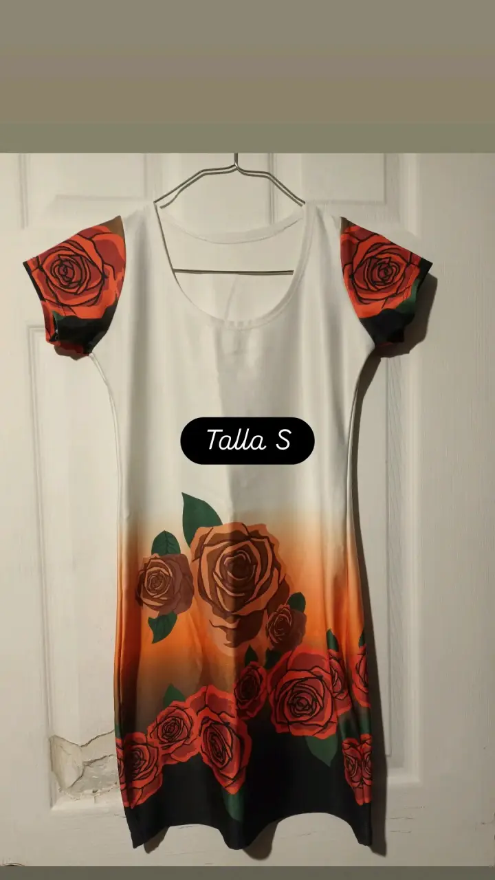 Vestido con estampado de rosas talla S