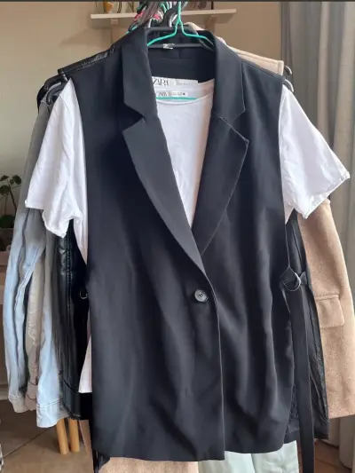 Blazer sin mangas marca Zara - miniatura 5