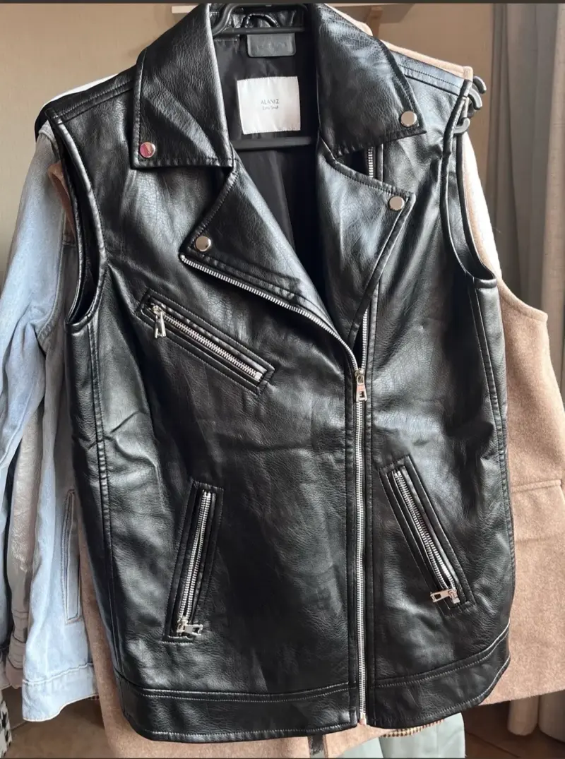 Biker sin mangas eco cuero Alaniz - 3