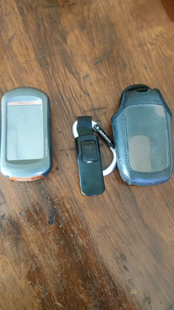 GPS Garmin Oregon 450 con funda y clip - 2