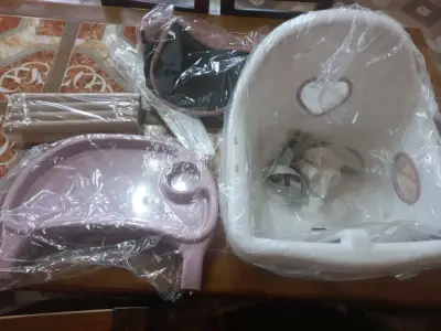 Silla de comer para bebé rosa con bandeja desmontable - miniatura 2
