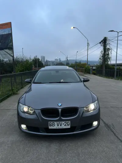 BMW 325i e92 2008 - miniatura 3