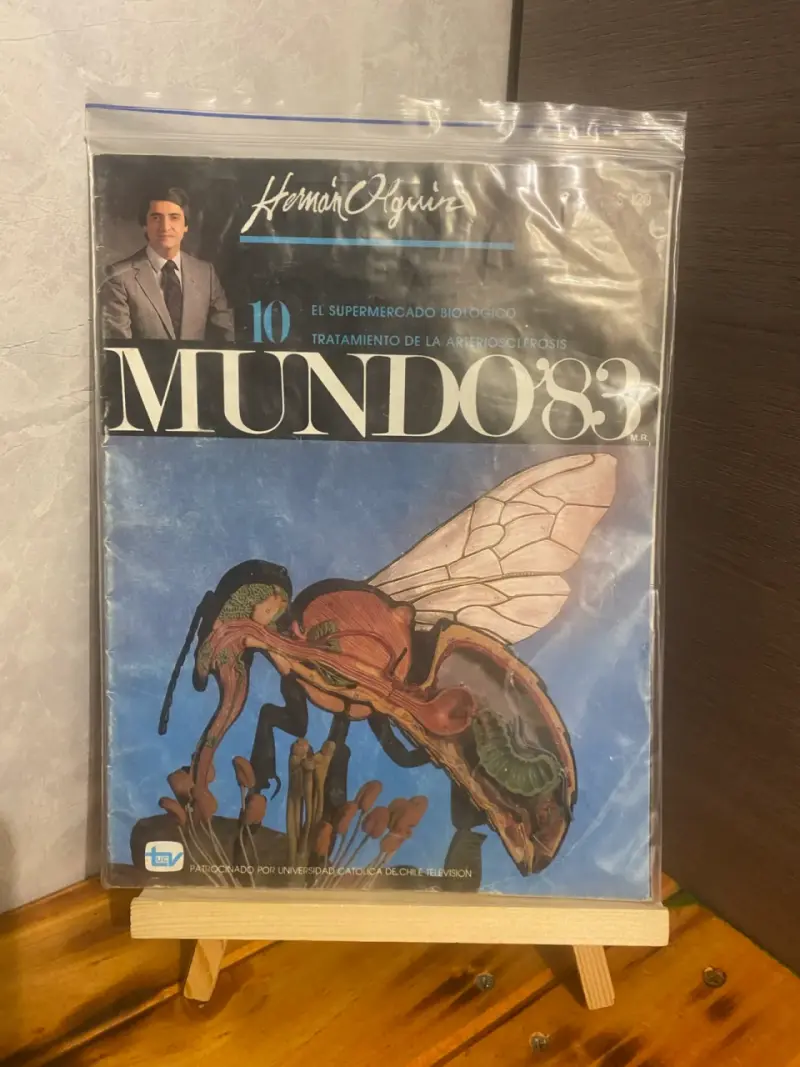 LOTE X3 REVISTAS MUNDO '83 (HERNÁN OLGUÍN) - 2