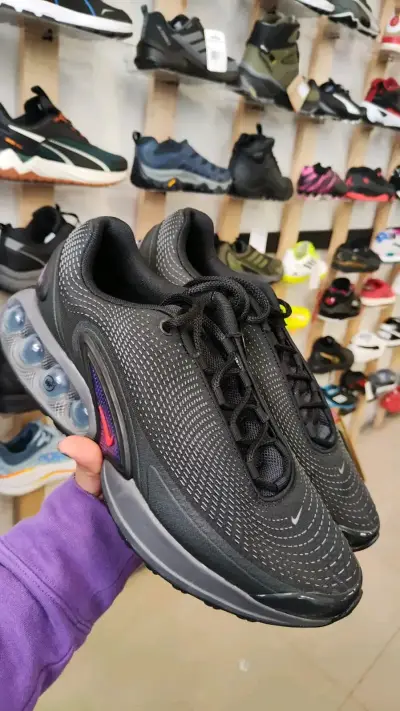 Zapatillas deportivas Nike Air Max variadas - miniatura 2