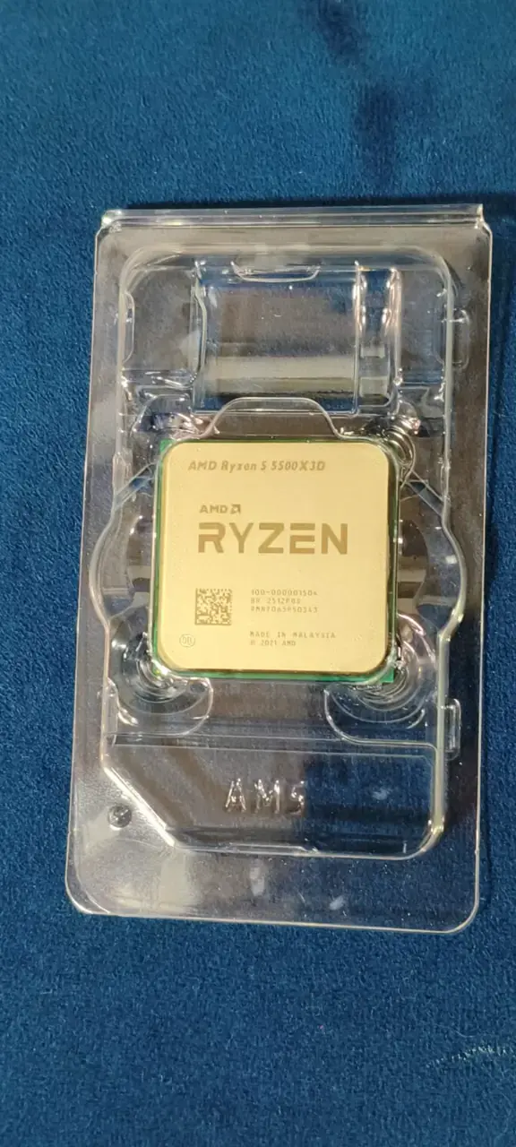 Procesador AMD Ryzen 5 5500X3D en excelente estado - 2