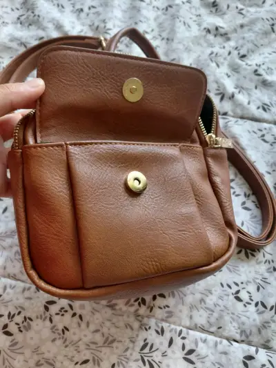 Mochila pequeña de cuero café Gacel - miniatura 3