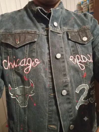 Chaqueta de Jean Chicago Bulls diseño a mano XL - miniatura 2