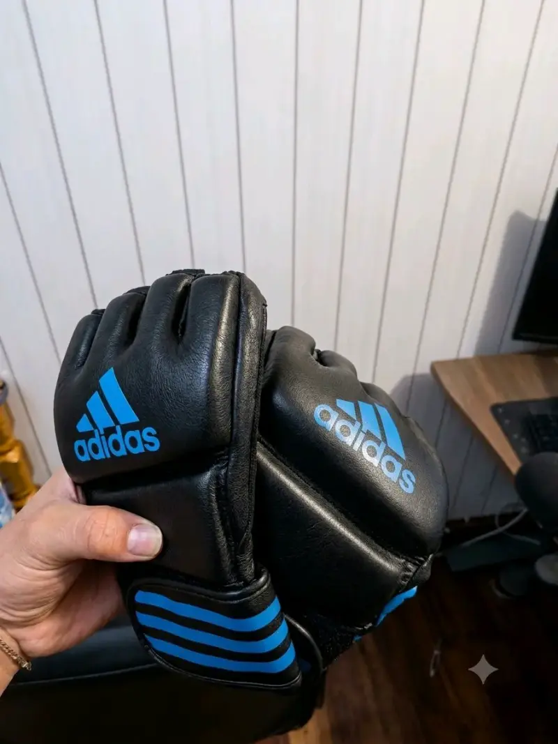 Guantes entrenamiento artes marciales Adidas