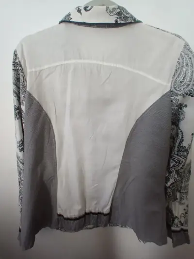 Chaqueta estampada con cierre para mujer talla 48 - miniatura 3