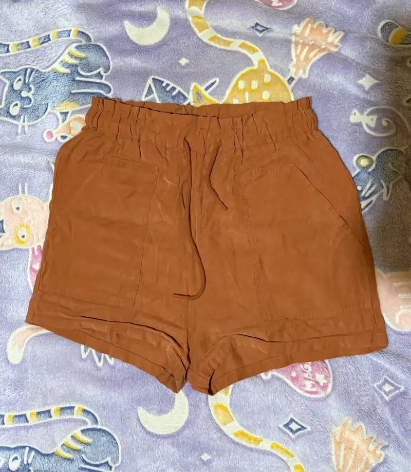 Shorts de mujer color terracota cómodos - 1