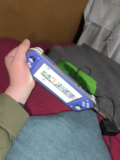 Consola portátil azul - miniatura 1