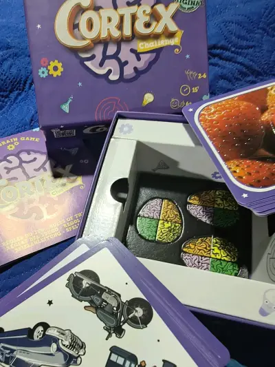 Juego de mesa Cortex Challenge para niños - miniatura 1