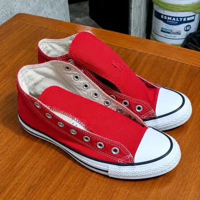 Zapatillas Converse All Star rojas sin cordones - miniatura 2
