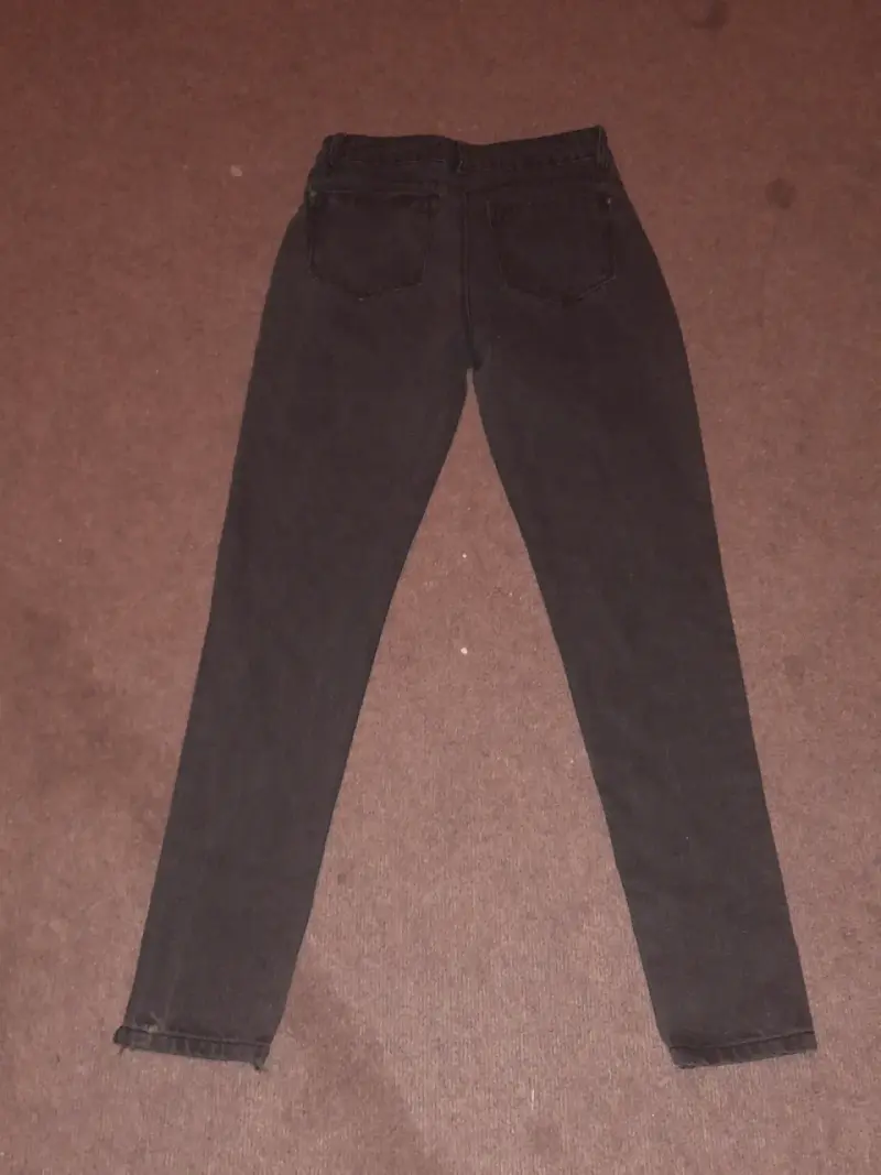Jeans negros ajustados para mujer - 2