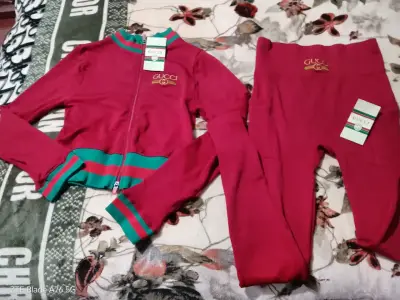 Conjunto deportivo Gucci en varios colores - miniatura 3