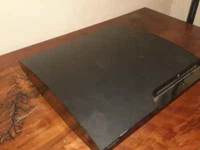 Consola PS3 Slim en buen estado - miniatura 2