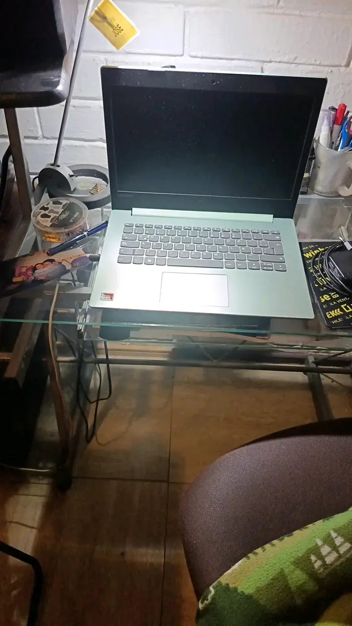 Laptop Lenovo Ideapad 15.6 pulgadas