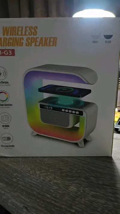 Altavoz Inalámbrico con Carga y Luz LED - miniatura 1