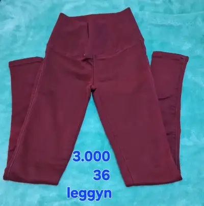 Jeans y leggins de mujer en varios colores - miniatura 2