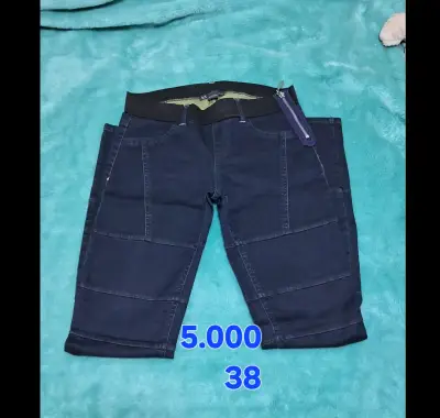 Jeans y leggins de mujer en varios colores - miniatura 5