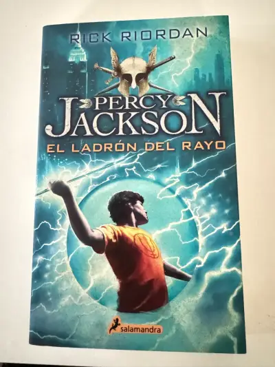 Libro Percy Jackson El Ladrón del Rayo de Rick Riordan - miniatura 1