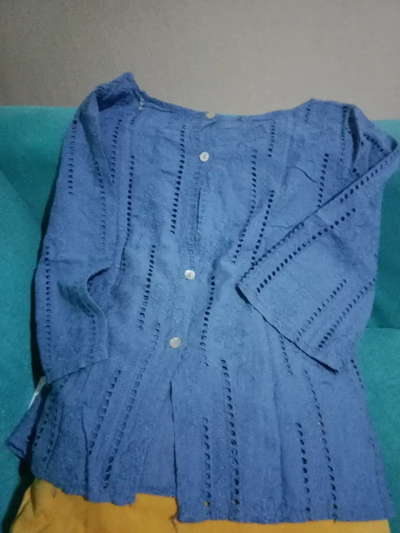 Blusa de rayas blancas y azules para mujer - 2