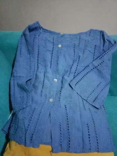 Blusa de rayas blancas y azules para mujer - miniatura 2
