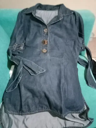 Vestido negro con lunares blancos - miniatura 2