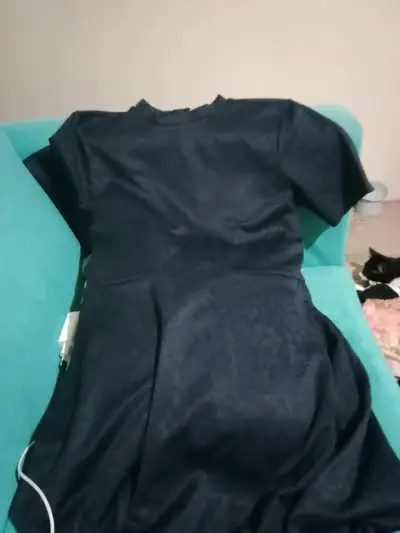 Vestido negro con lunares blancos - miniatura 4