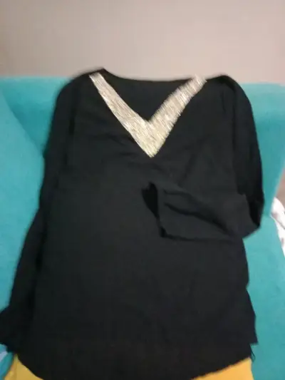 Blusa de mujer con estampado de lunares - miniatura 6