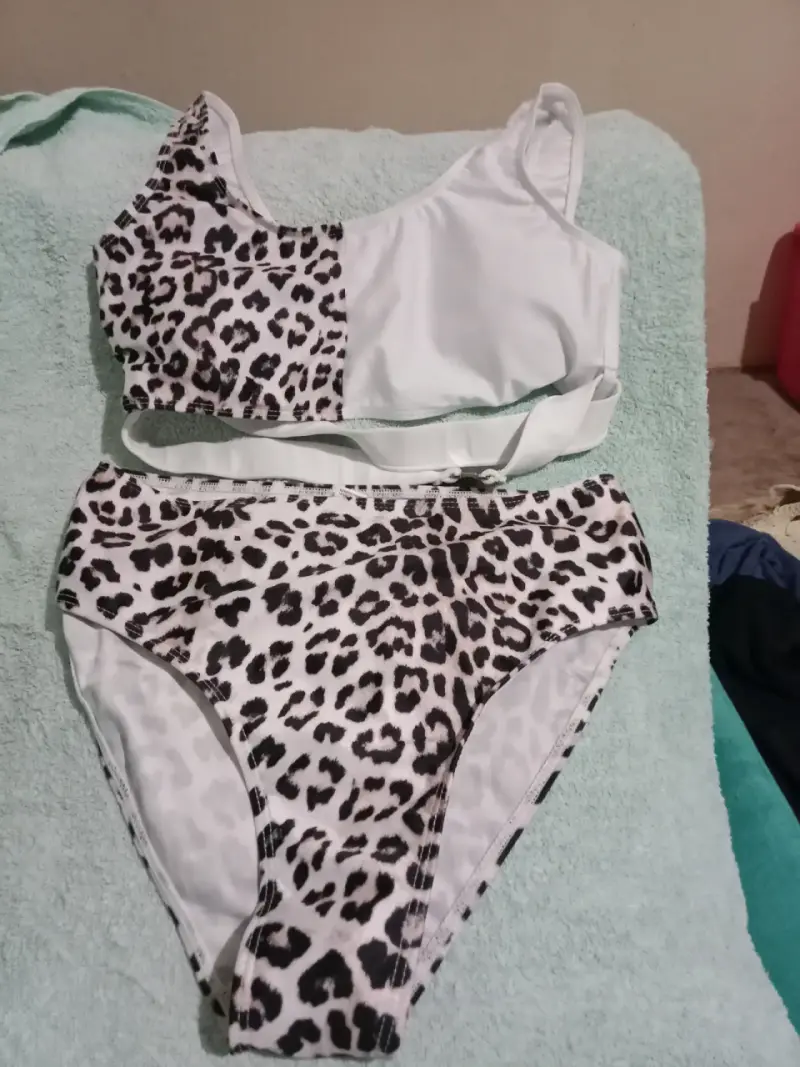 Bikini estampado animal print blanco y negro - 4
