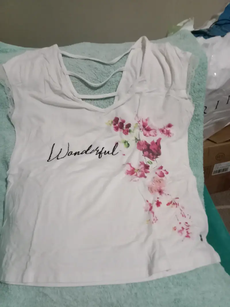 Lote de blusas para mujer en varios colores y estilos - 6