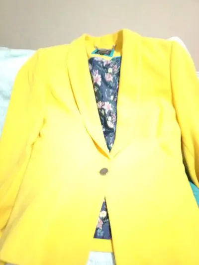 Chaqueta azul con cierre y botones - miniatura 4