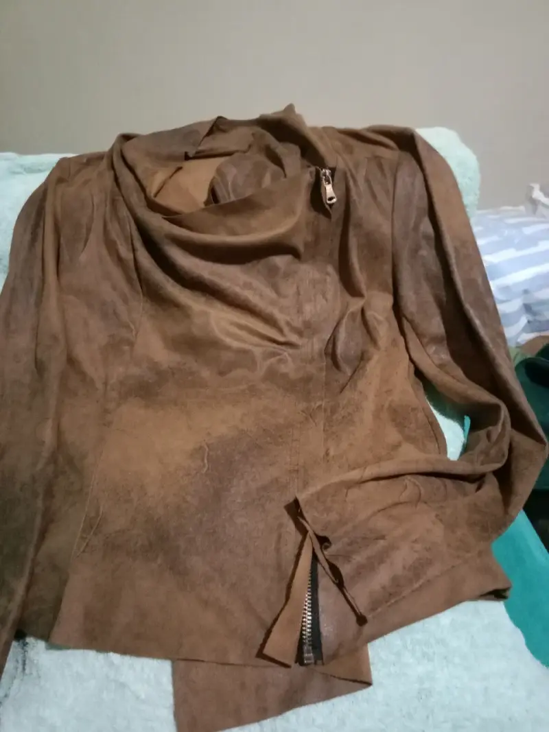 Chaqueta de cuero marrón con cierre - 1