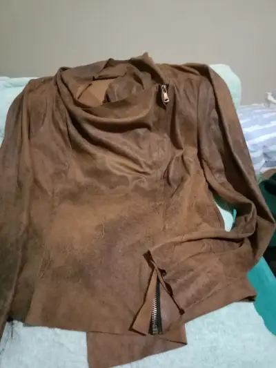 Chaqueta de cuero marrón con cierre - miniatura 1