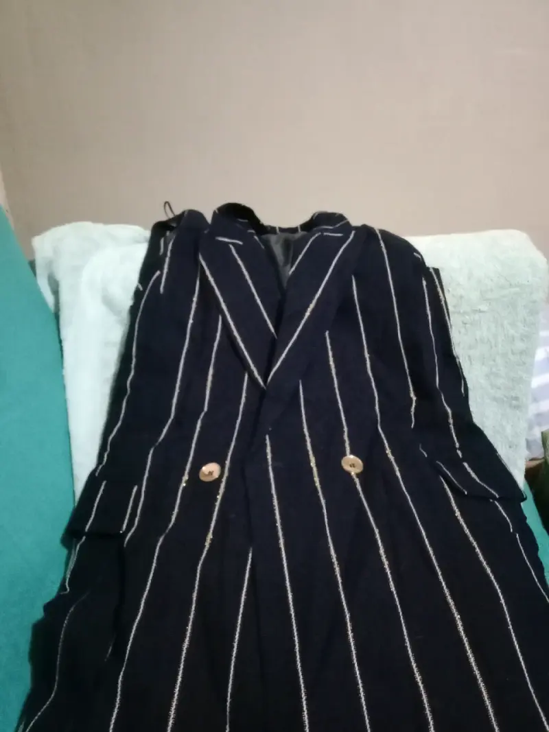 Chaqueta de cuero marrón con cierre - 4