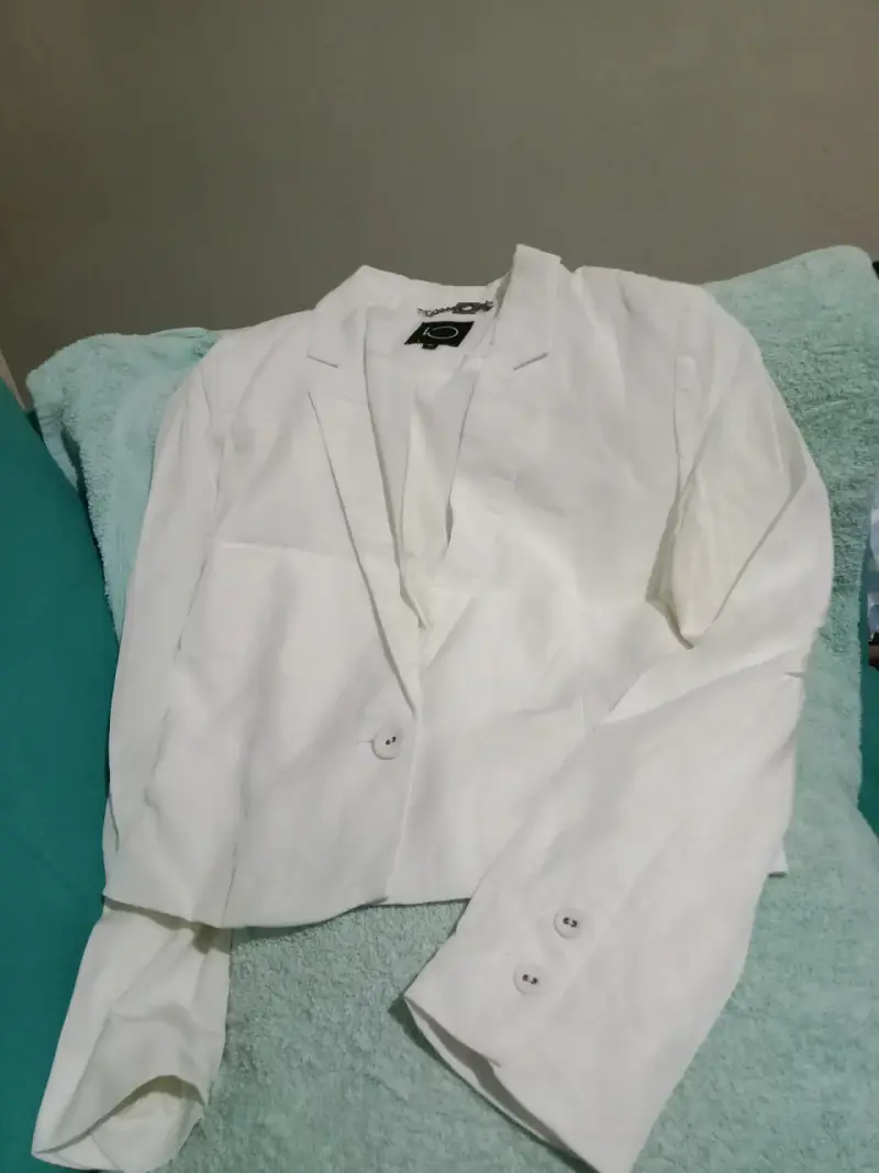 Blazer de mujer a cuadros elegante - 3