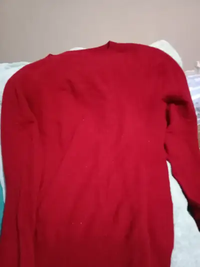 Suéter de lana negro con cuello alto - miniatura 4