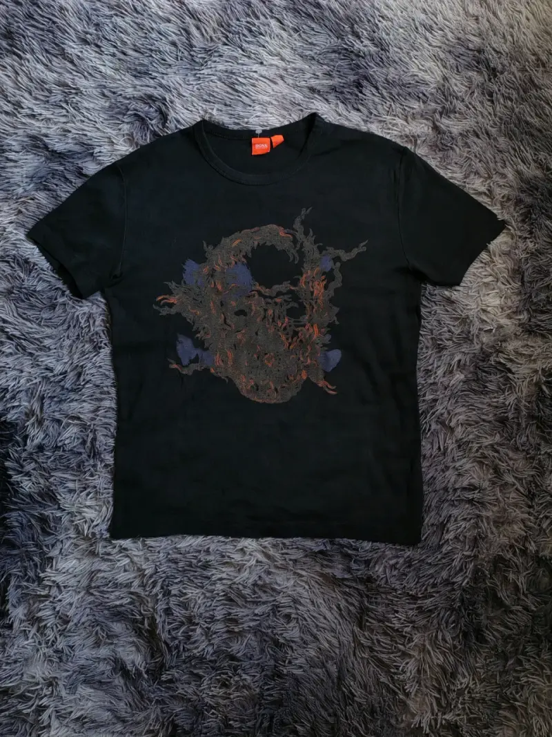 Polera negra con diseño Hugo Boss - 5