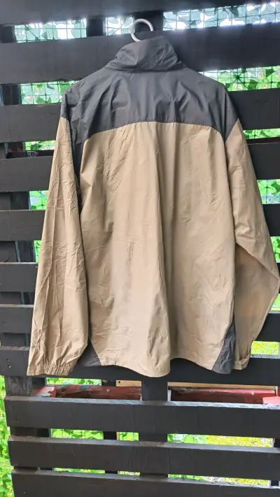 Chaqueta cortaviento Columbia beige y gris - miniatura 2